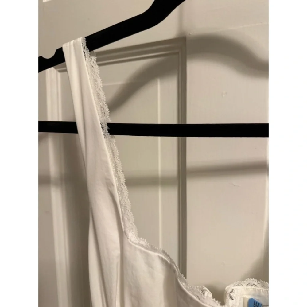 House of CB ‘Perle’ White Lace Trim Midi Dress - Picture 6 of 14